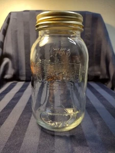 De colección 1976 Anchor Hocking BiCentennial Liberty Bell Mason frasco de 32 oz - Imagen 1 de 7