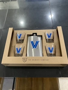 Villanova Wildcats 8oz. Stainless Steel Flask AND 4 X2oz. Shot Glass Set. NEW - Picture 1 of 6