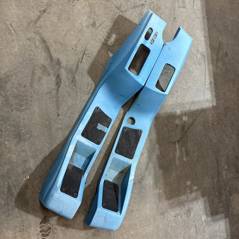 Cortadora de césped Dixon Speed ZTR 30 cuerpo de plástico Foto 1 de 4