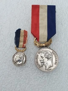 Médaille de Courage et Dévouement, arg. bélière or, Nap. III, avec réduction - Imagen 1 de 6