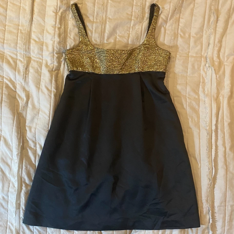 Vestido Milly Of New York para mujer 6 negro satinado línea A mini cóctel fiesta Foto 1 de 4