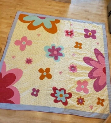 Pink Flower Reversible Girl Quilt Bedspread, Coverlet 88 X 83 Full/Queen - Image 1 of 4