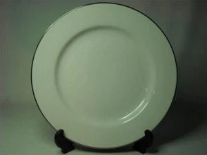 ONE (Six Available) Royal Worcester Classic Platinum DINNER PLATE 10.6" - 27cm - Picture 1 of 3