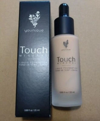 Younique Touch Mineral ORGANZA / TAFFETA Liquid Foundation 20ML - Image 1 of 3
