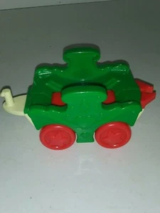 Fisher Price Little People Christmas Holiday Parade Train Car - Picture 1 of 3