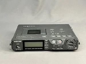 TASCAM DA-P1 Portable DAT Recorder with Adaptor/Battery Charger - Picture 1 of 12
