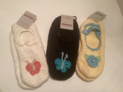 JC Penny 3 Ladies Slipper Socks To Stay Home In Size 9-11 NWT - Image 1 of 4