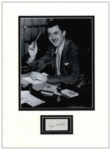 Leslie Charteris Autograph Signed Display - The Saint - Picture 1 of 2