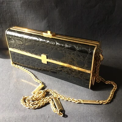 Petit Sac à main ou Pochette Vintage en véritable crocodile noir et laiton - Photo 1/4