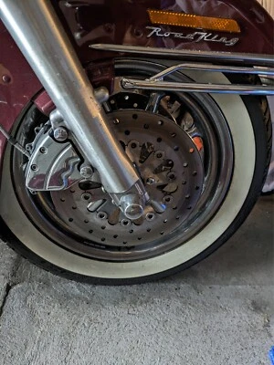 Harley Davidson Road King FLHRC - Bild 1 von 4