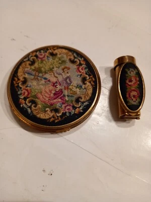 ANCIEN POUDRIER ET TUBE ROUGE A LEVRES année 1950  Métal doré - Photo 1/4