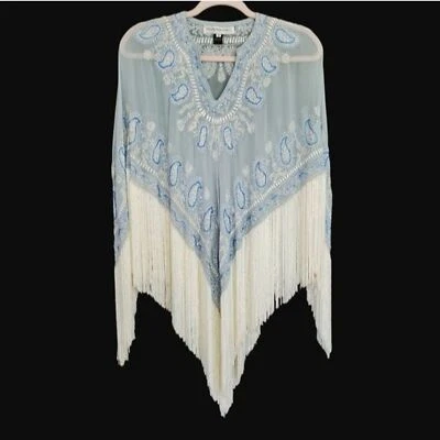Poncho Tanja Pignatelli Vintage Seda Flecos Cuentas Azul Claro y Marfil Foto 1 de 4