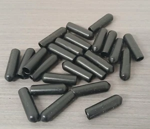 3500 Coperchio Terminale in Gomma Protezione Filettatura per Viti Chiodi 28mm x 6mm Interno - Foto 1 di 4