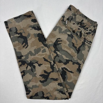 Pantalones chinos Levis camuflados para hombre 34x30 verdes calce cónico estándar estilo militar carga Foto 1 de 4