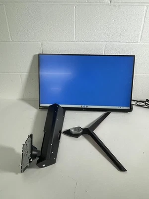 LG 27GN800-B UltraGear 27 inch QHD (2560x1440) IPS 144Hz 1ms Gaming Monitor - Image 1 of 4