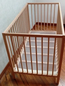 Letto bimbo Ikea SNIGLAR 60X120 CM con materasso IN OTTIMO STATO  - Foto 1 di 4