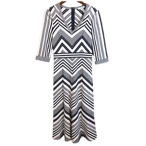 NWT Badgley Mischka Women's Chevron V-Neck 3/4 Sleeve Dress Navy White Size 2 - Picture 1 of 11