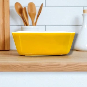 Vintage Pyrex Daisy Yellow Refrigerator Dish 502 Mid Century Modern Milk Glass - Picture 1 of 8