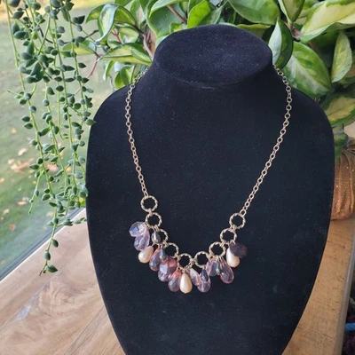 Collar colgante de perlas facetadas rosa púrpura tono dorado joyería Foto 1 de 4