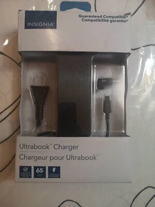 Insignia 65W Universal Ultrabook Laptop Charger for Acer, Asus, Lenovo, Toshiba - Picture 1 of 3