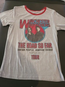 Supernatural Winchester Brothers 2018 The Road So Far Tour Sz LG - Picture 1 of 3