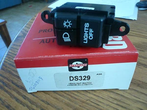 1987 - 1995 Interruptor de faros estándar DS-329 se adapta a Jeep Wrangler - Imagen 1 de 3