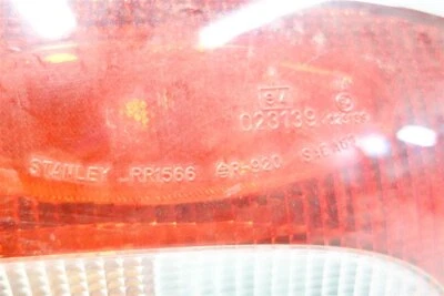 Luz trasera de freno izquierda para conductor Mitsubishi Mirage 1993-1996 cupé lámpara Foto 1 de 4