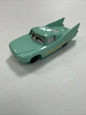 迪士尼PIXAR汽车FLO 2006麦当劳玩具#6后拉 — 第 1/2 张图片