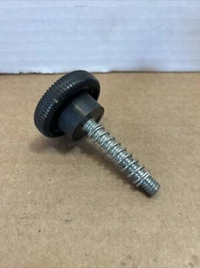 Perilla de bloqueo de carro de sierra de brazo radial Craftsman 63660 113. Modelos - Imagen 1 de 3