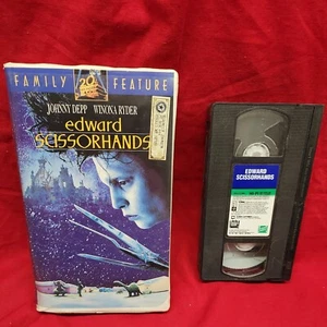 Edward Scissorhands VHS 1991 Clamshell Johnny Depp Winona Ryder Dianne Wiest - Picture 1 of 3