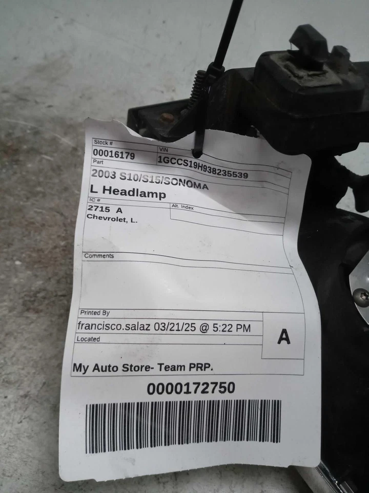 Chevrolet S10/S15 Sonoma 2003 conjunto de faros izquierdos azul 439880 usado Foto 1 de 4