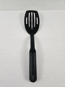 The Pampered Chef Black Nylon Slotted Spatula Long Narrow Flipper 2351 - Picture 1 of 5