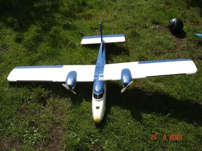 Multiplex RC Flugzeug RR TwinStar ND - Bild 1 von 4
