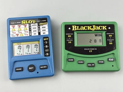 Máquina tragamonedas RecZone y sistemas portátiles de videojuegos de casino de blackjack (2012) Foto 1 de 4