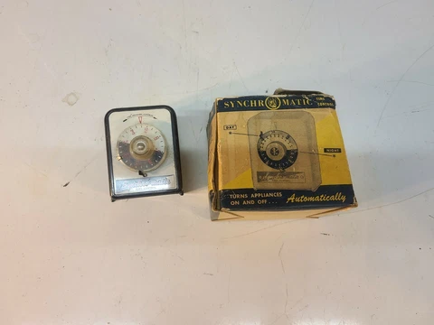 Vintage Synchro-Matic Model 90-100 Bakelite Time Controller Original Box Cover