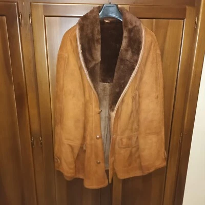 Cappotto in Montone marrone - Di pregevole fattura - Immagine 1 di 2