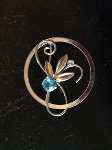1 3/8" vintage gold tone circle pin,aquamarine rhinestone - Picture 1 of 1