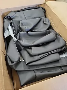 Genuine GM Seat Cover Rear Bench 60-40 Split 23443852 Chevrolet K2XX Mudder - Picture 1 of 4