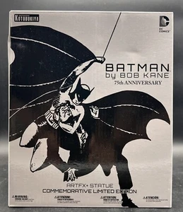 2014 SDCC 1st Appearance of BATMAN Kotobukiya Artfx+ DC Bob Kane PVC Statue NEW - Picture 1 of 4