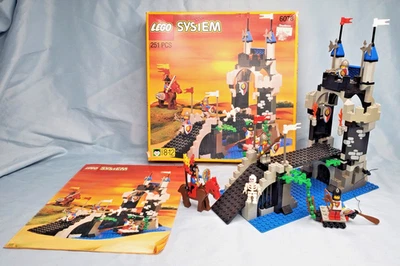 Lego Castle Royal Knights Set 6078 Royal Drawbridge 100% complete - Image 1 of 4