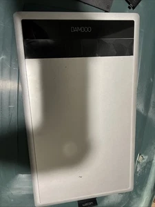 Wacom BAMBOO CTH-470 Graphic Drawing Touch Tablet with Capture Pen- No Battery - Picture 1 of 5