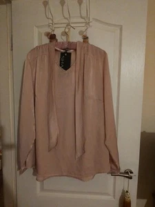 Ladies New Medium Top - Picture 1 of 2