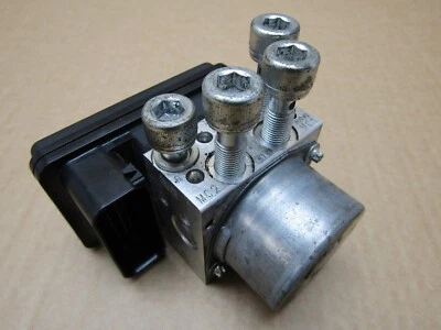 Módulo de control de bomba ABS (10427) Kawasaki Ninja H2 ZX1002 SX 2018 5.333 millas Foto 1 de 4