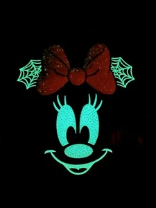 NEU MASSGESCHNEIDERT Loungefly Strass Disney Minnie Halloween Spinne leuchten Rucksack - Bild 1 von 2