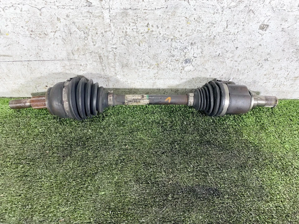 12-18 FORD FOCUS TRACCIÓN DELANTERA IZQUIERDA IZQUIERDA LADO DEL CONDUCTOR JUNTA EJE CV OEM Foto 1 de 4