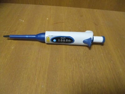 BIOHIT 1 CHANNEL PIPETTE, 10-100uL, PART#M-100, USED - Photo 1/4