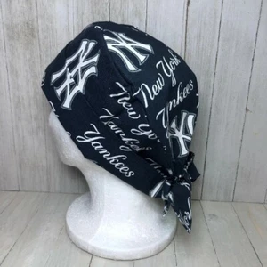 New York Yankees Pixie Tie-Back Surgical Scrub Cap for Women, Doctor/Nurse - Picture 1 of 2