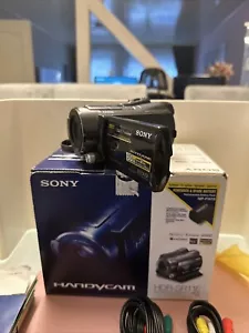 Sony HDR-SR11E Full HD-AVCHD Handycam videocamera 60 GB con LCD 3,2" "TOP" con scatola originale - Foto 1 di 7