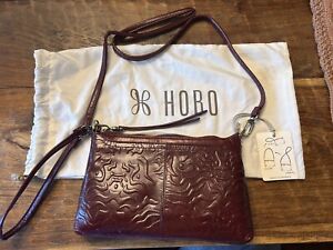 Hobo Int'l NWT Merlot Leather Darcy  Shoulder Crossbody Wristie Convertible Bag