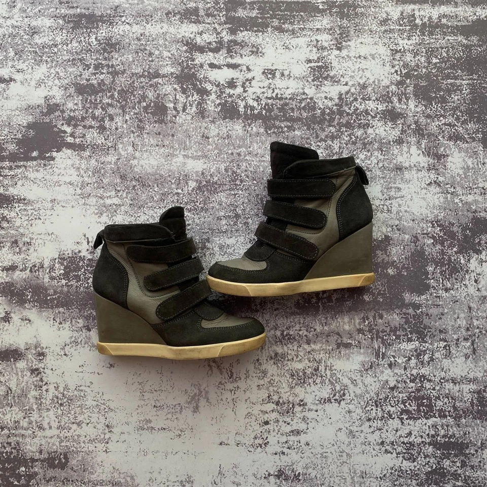 Zapatilla deportiva de cuña oculta estilo Isabel Marant Foto 1 de 4